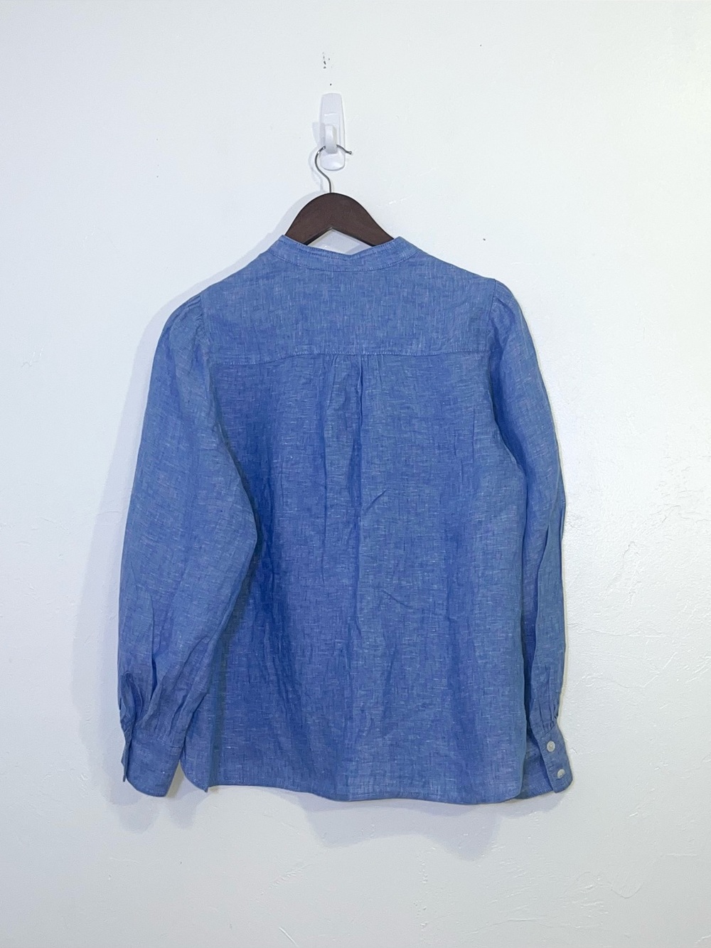 J McLaughlin Rashell Linen Blouse Blue Split V-Neck Puff Lantern Sleeve Top L - Picture 9 of 9